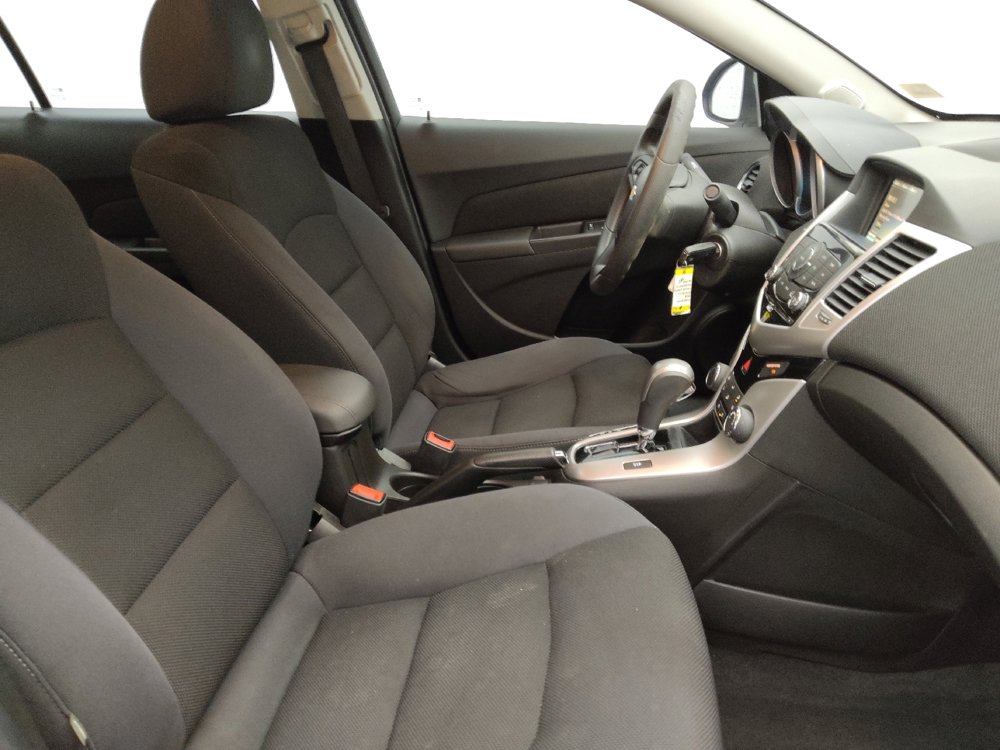 Used 2016 Chevrolet Cruze LT image 21
