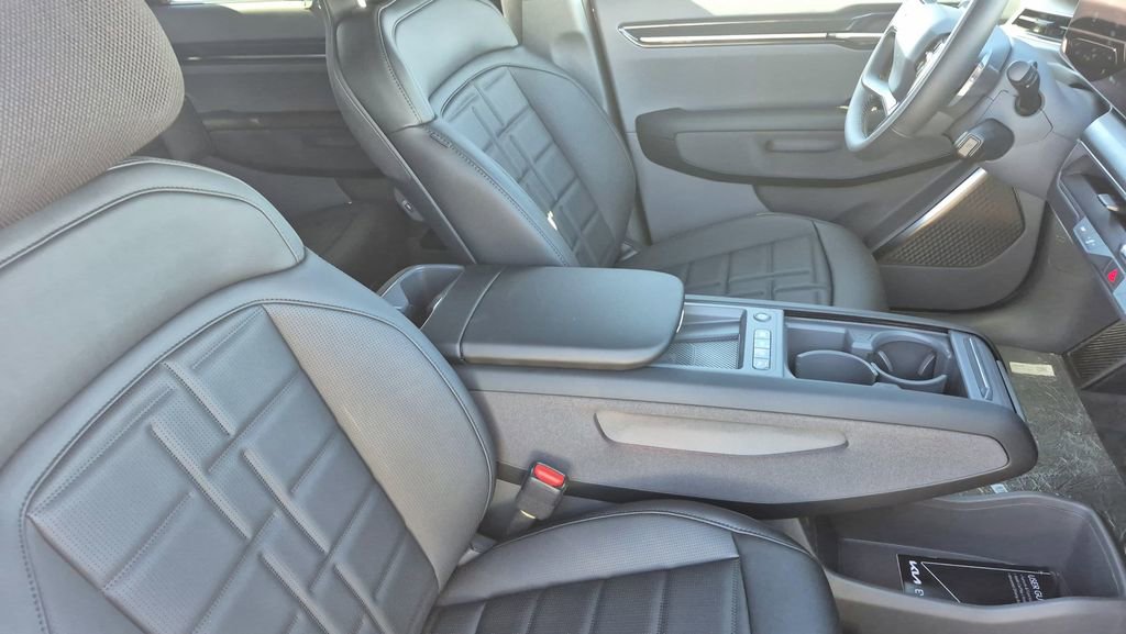 New 2026 Kia EV9 Land image 17