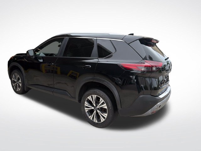 Used 2023 Nissan Rogue SV w/ SV Premium B Package FWD image 3