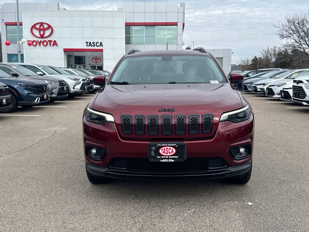 Used 2019 Jeep Cherokee Latitude Plus image 2
