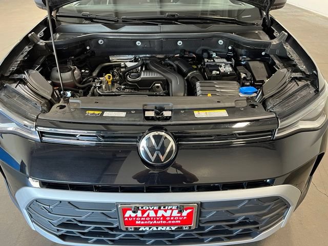 Used 2025 Volkswagen Taos S AWD/4WD image 9