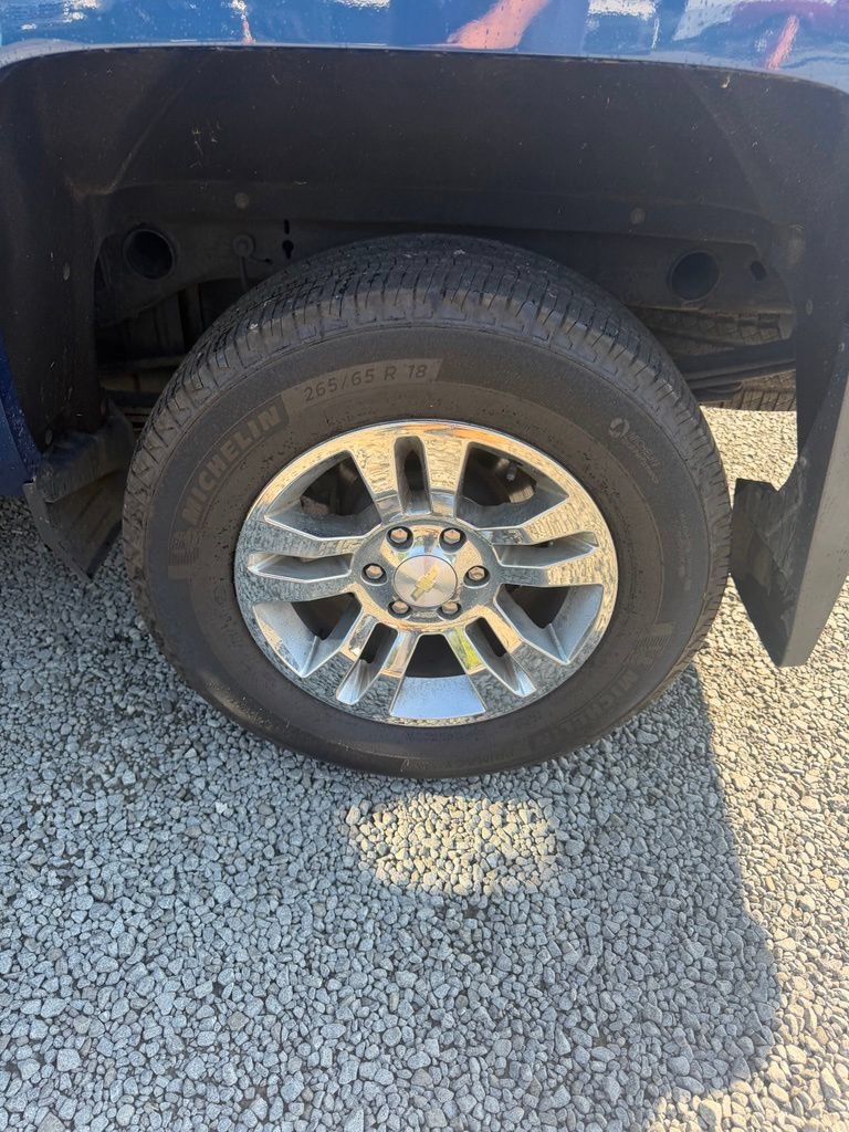 Used 2017 Chevrolet Silverado 1500 LTZ AWD/4WD image 8