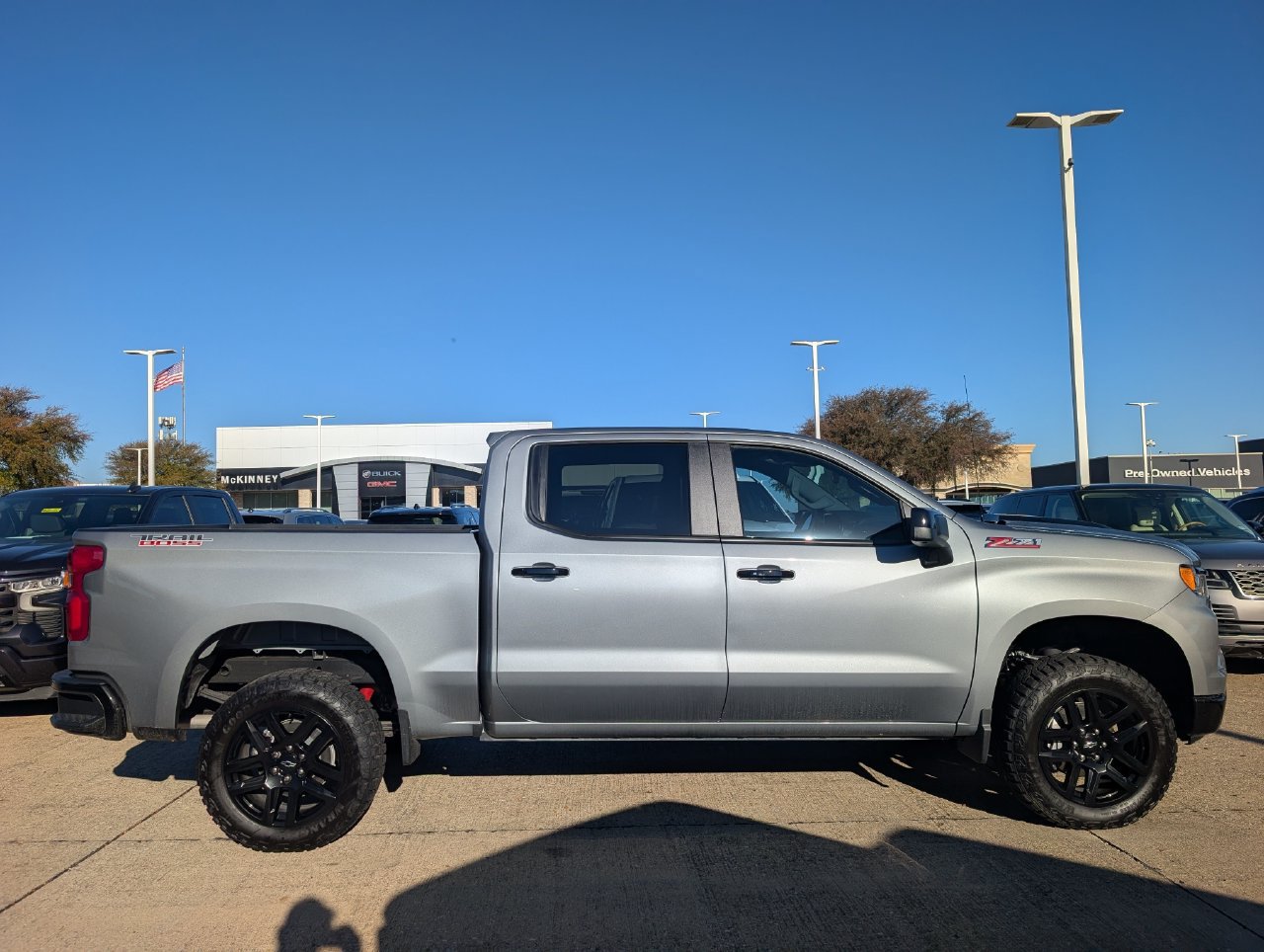 Used 2026 Chevrolet Silverado 1500 LT Trail Boss w/ Convenience Package II AWD/4WD image 3