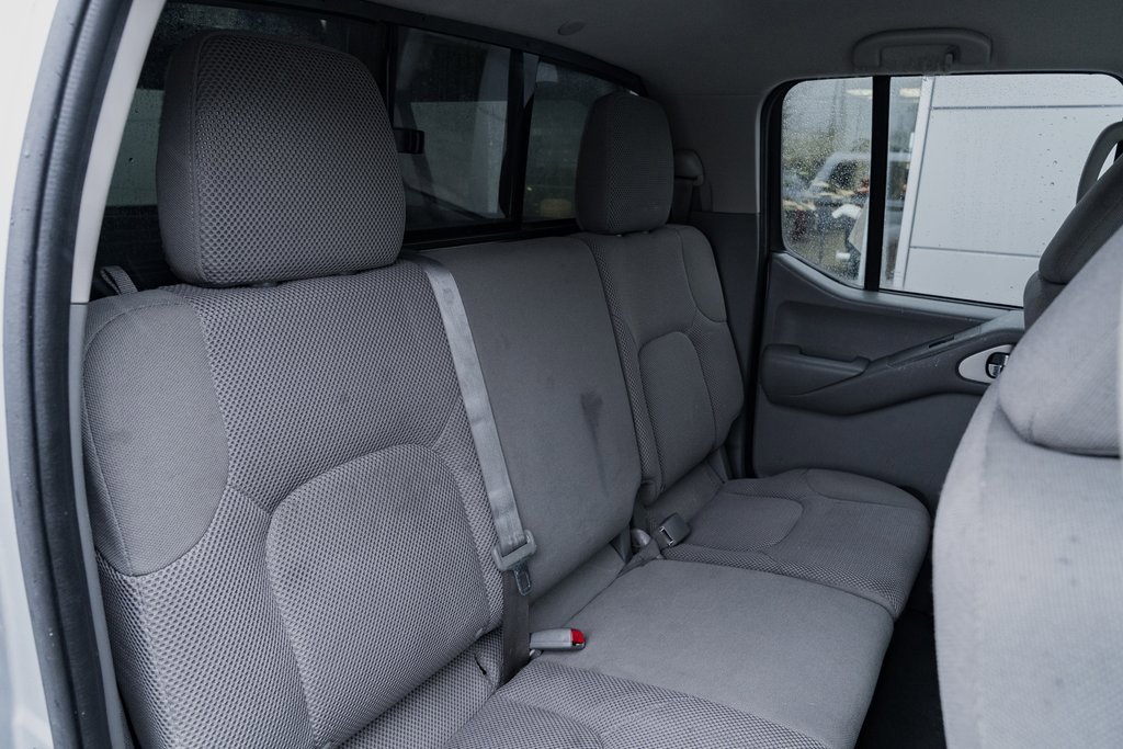 Used 2019 Nissan Frontier SV image 23