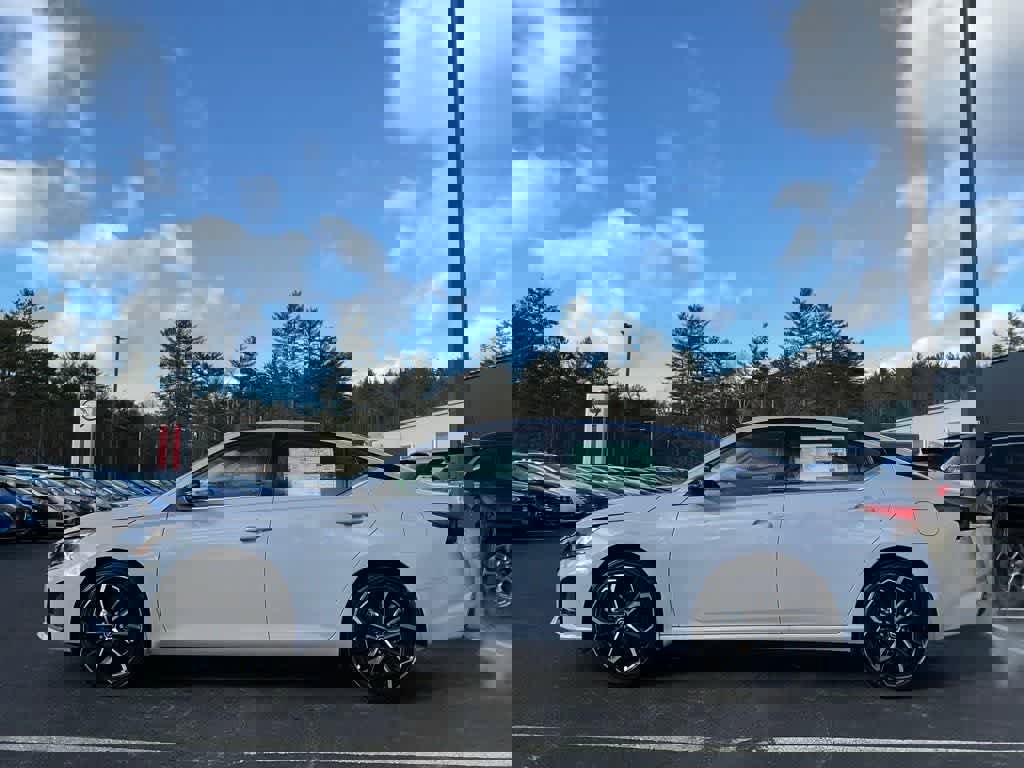 New 2025 Nissan Altima 2.5 SR w/ SR Premium Package image 6