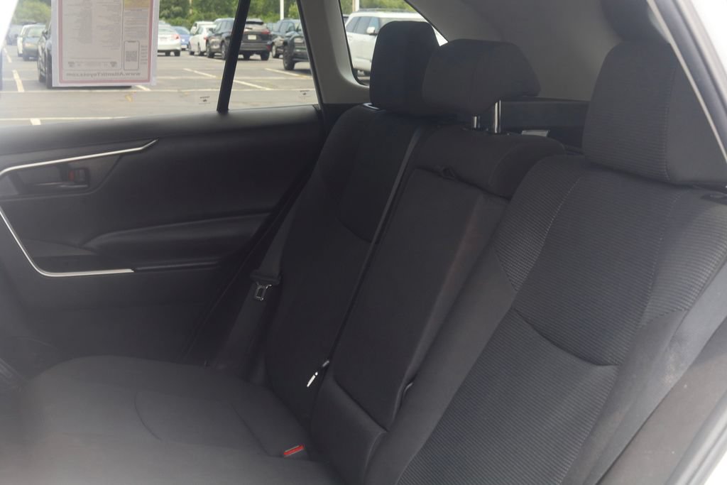 Used 2024 Toyota RAV4 LE AWD/4WD image 24
