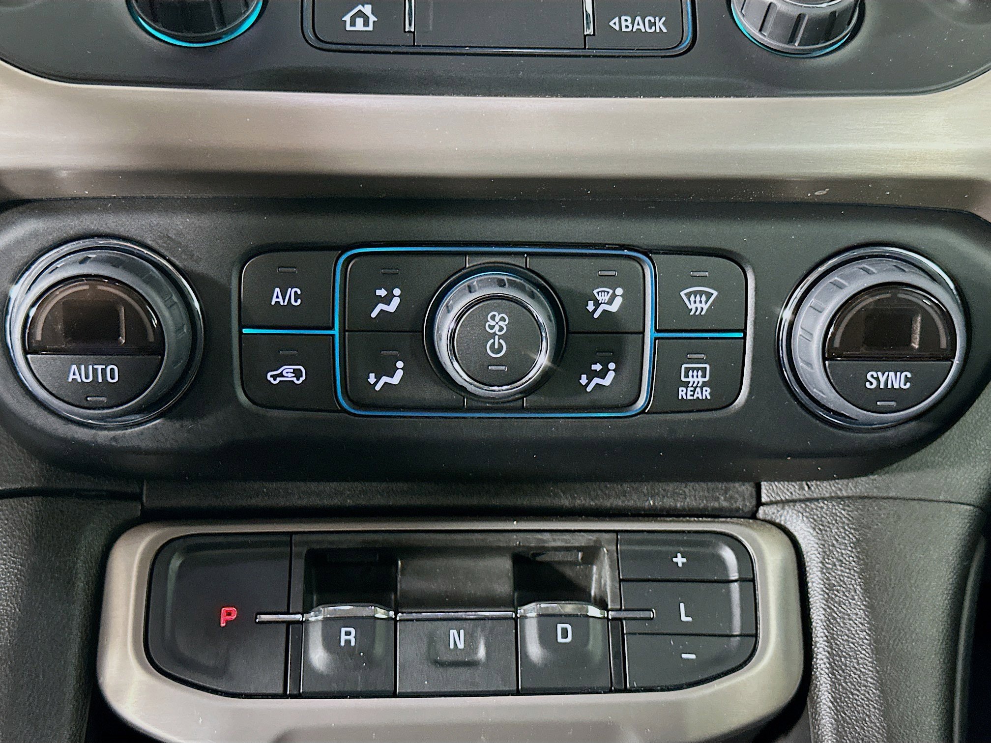 Used 2020 GMC Acadia Denali w/ Technology Package image 24