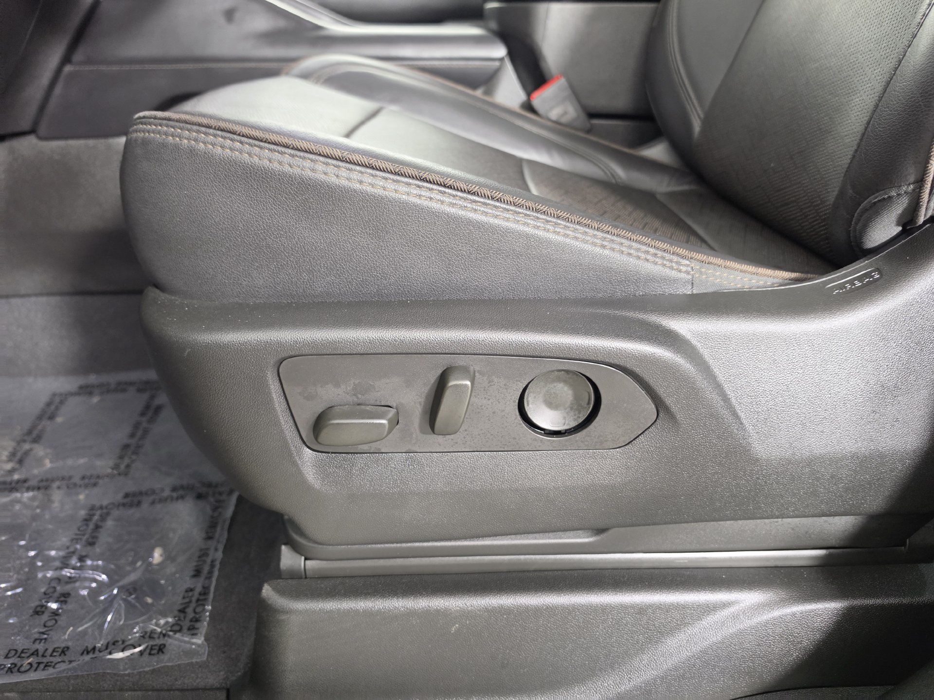 Used 2023 Chevrolet Tahoe High Country AWD/4WD image 4