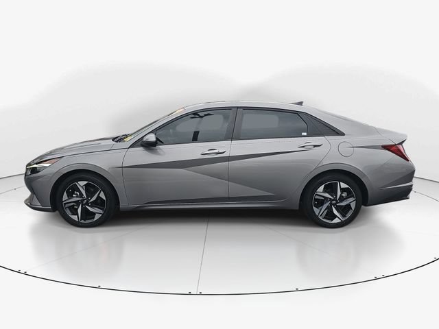 Used 2023 Hyundai Elantra SEL w/ Convenience Package FWD image 8