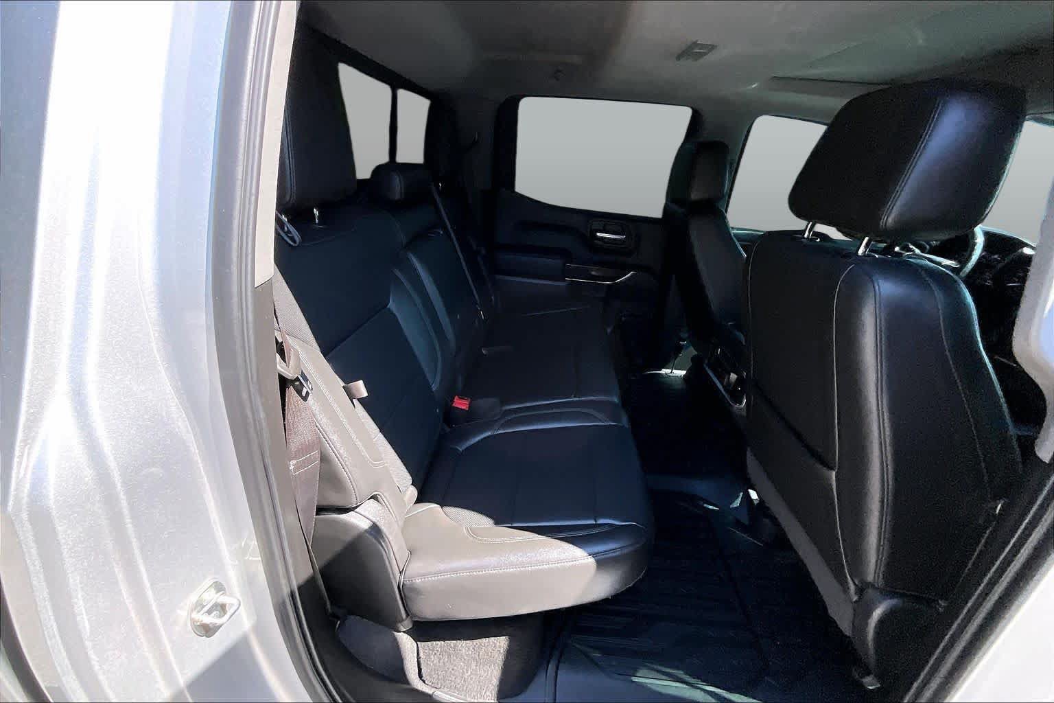 Used 2019 GMC Sierra 1500 SLT w/ SLT Premium Plus Package AWD/4WD image 18