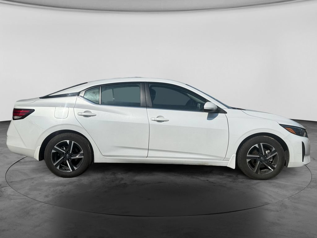 Used 2025 Nissan Sentra SV FWD image 11