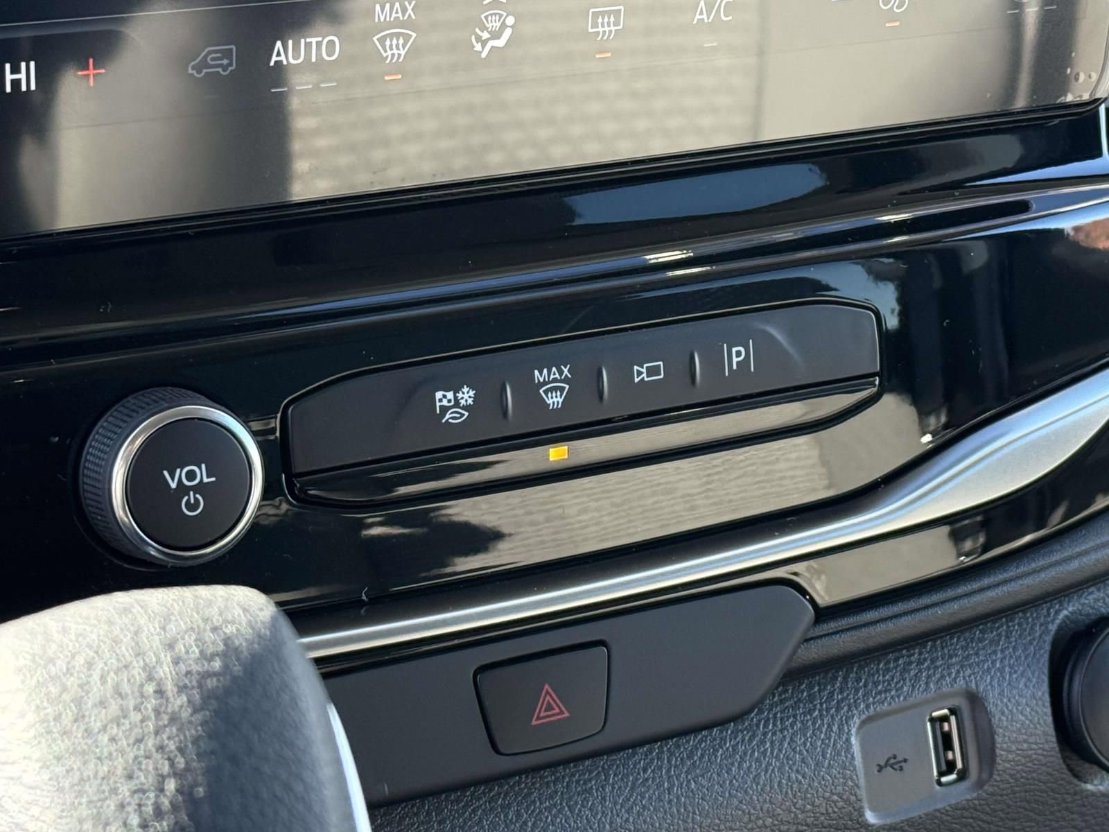 New 2026 Ford Transit 350 XLT image 16