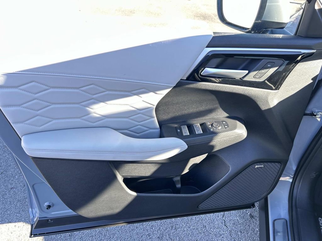 New 2026 Mitsubishi Outlander SEL FWD image 23