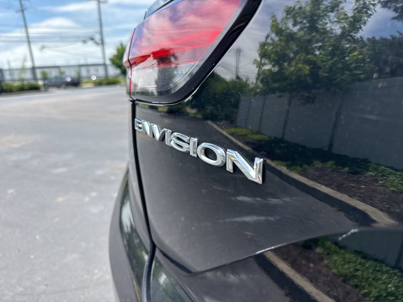 Used 2023 Buick Envision Essence w/ Sport Touring Package FWD image 9