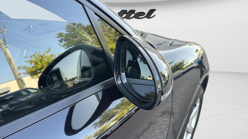 Used 2021 Porsche Macan AWD/4WD image 33