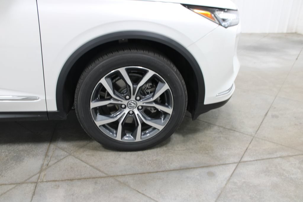 Used 2023 Acura MDX w/ Technology Package FWD image 40