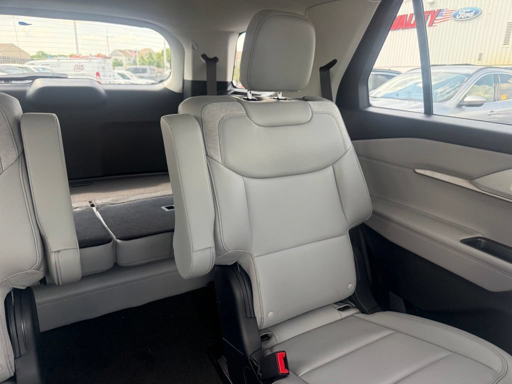 New 2026 Ford Explorer Active w/ Active Comfort Package AWD/4WD image 62