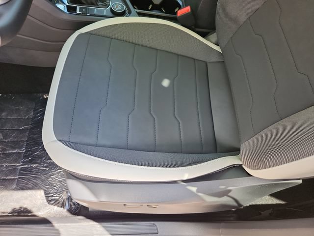 New 2026 Volkswagen Taos SE AWD/4WD image 22