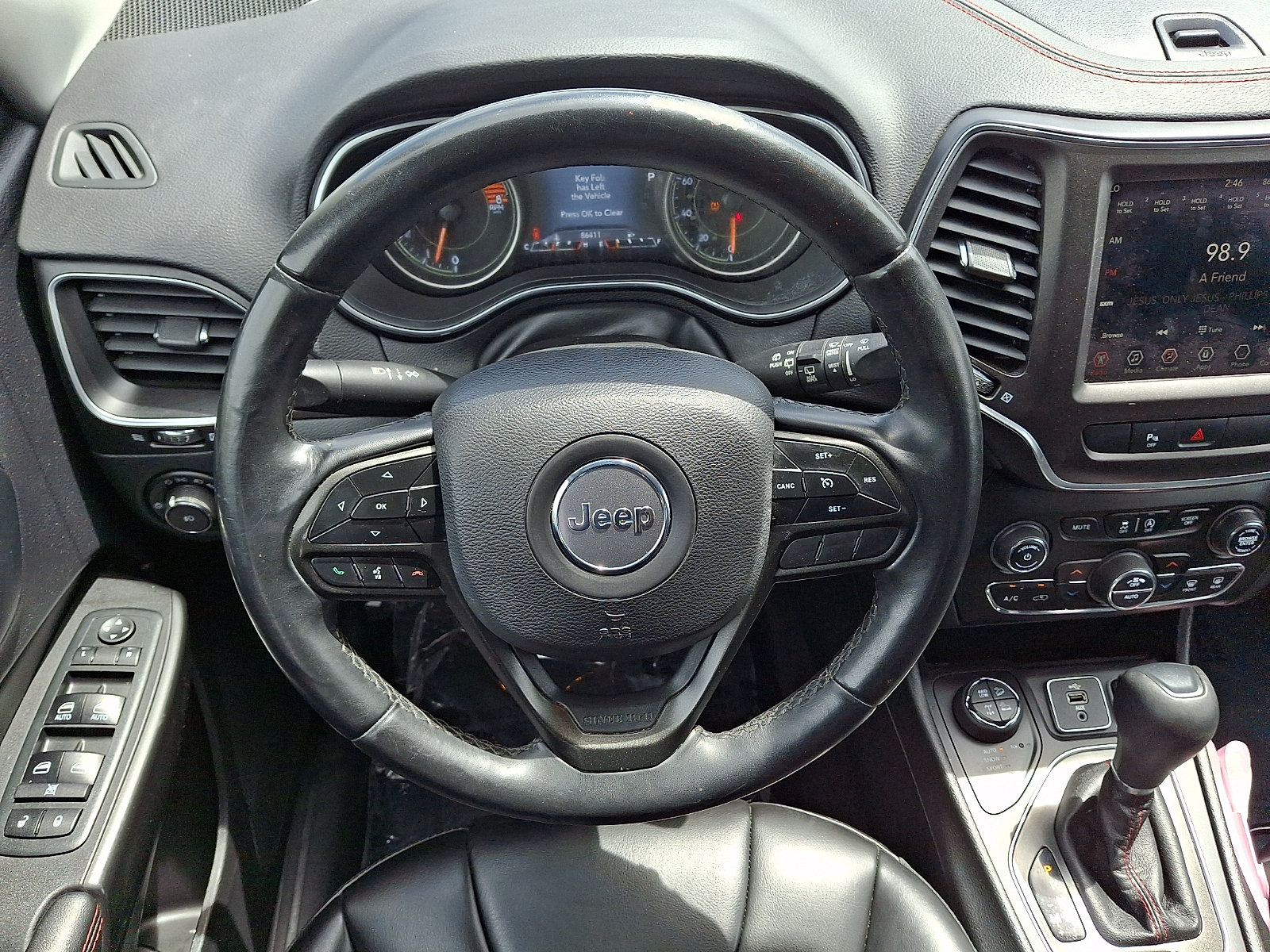 Used 2019 Jeep Cherokee Trailhawk AWD/4WD image 11