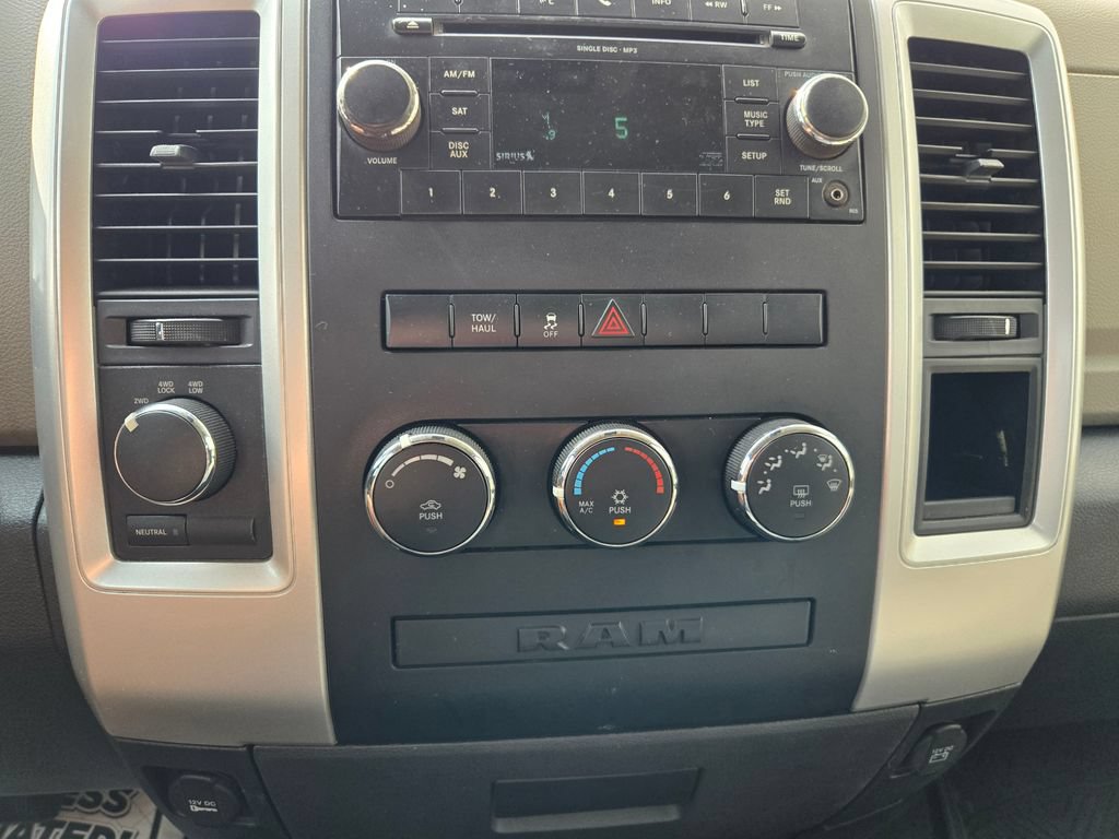 Used 2012 RAM 1500 Classic SLT AWD/4WD image 24