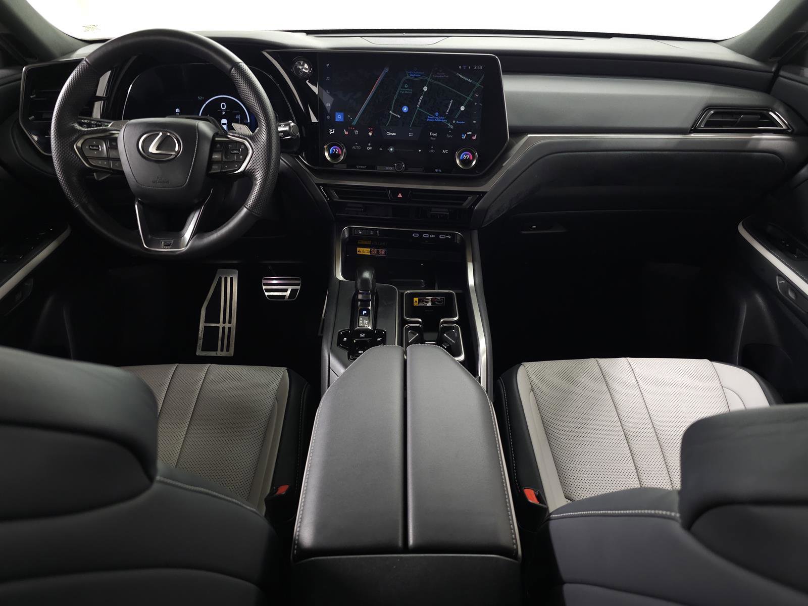 Used 2024 Lexus TX 500h AWD w/ Technology Package image 16