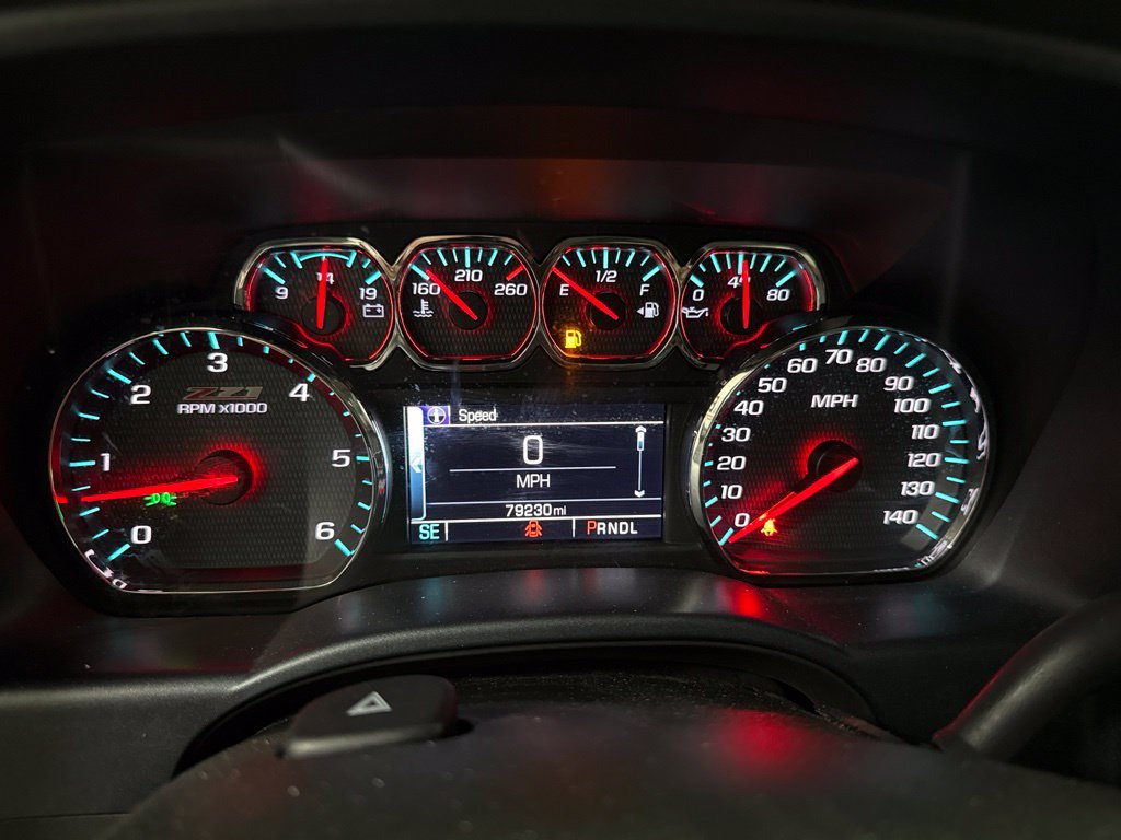 Used 2017 Chevrolet Silverado 1500 LT w/ Midnight Edition AWD/4WD image 22