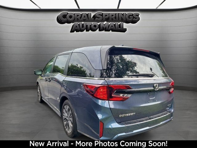 Certified 2025 Honda Odyssey Touring image 3