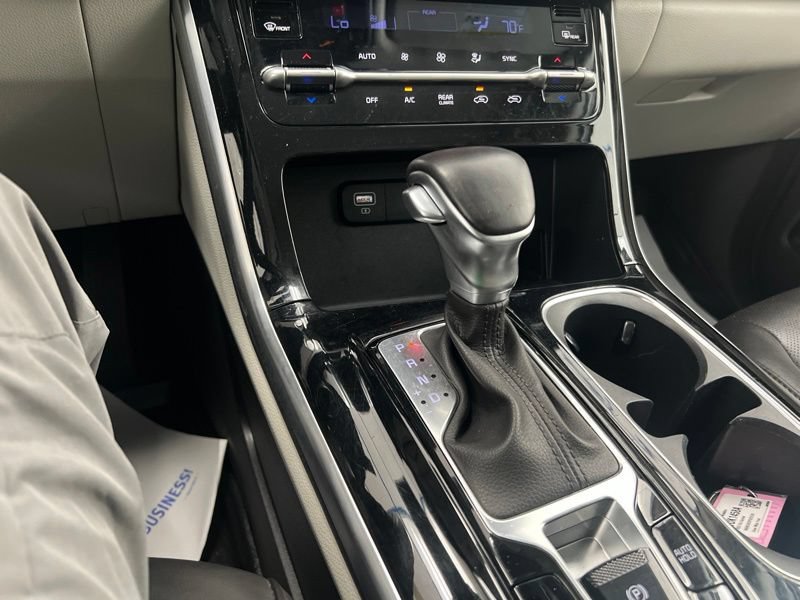 Certified 2023 Kia Carnival EX FWD image 28