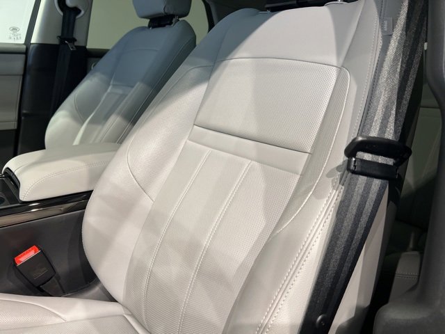 Used 2025 Land Rover Range Rover Evoque S image 20