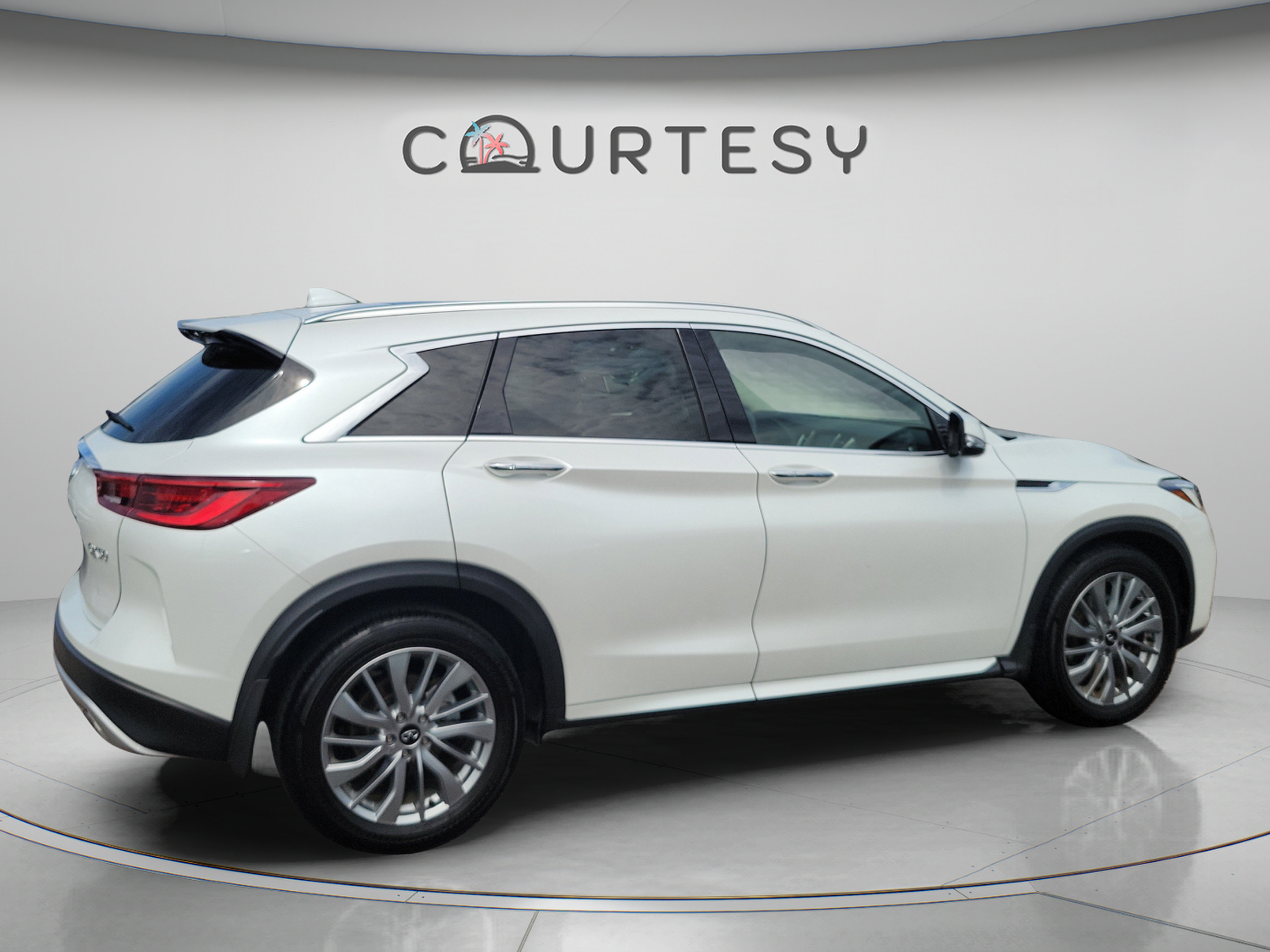 Certified 2025 INFINITI QX50 Luxe AWD/4WD image 6