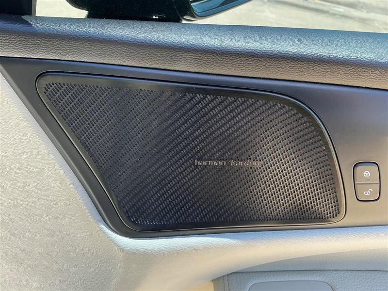 Used 2019 Volvo S60 T5 Momentum w/ Multimedia Package FWD image 34