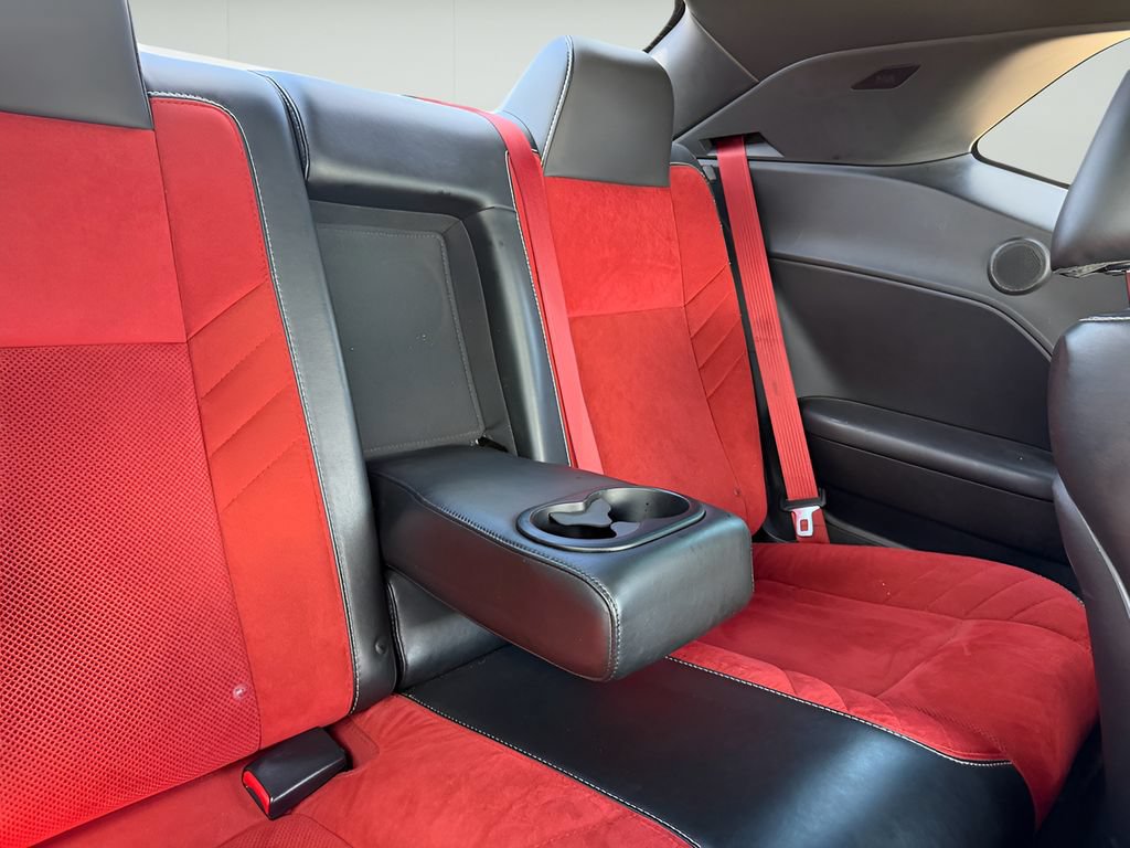 Used 2016 Dodge Challenger SRT Hellcat RWD image 26