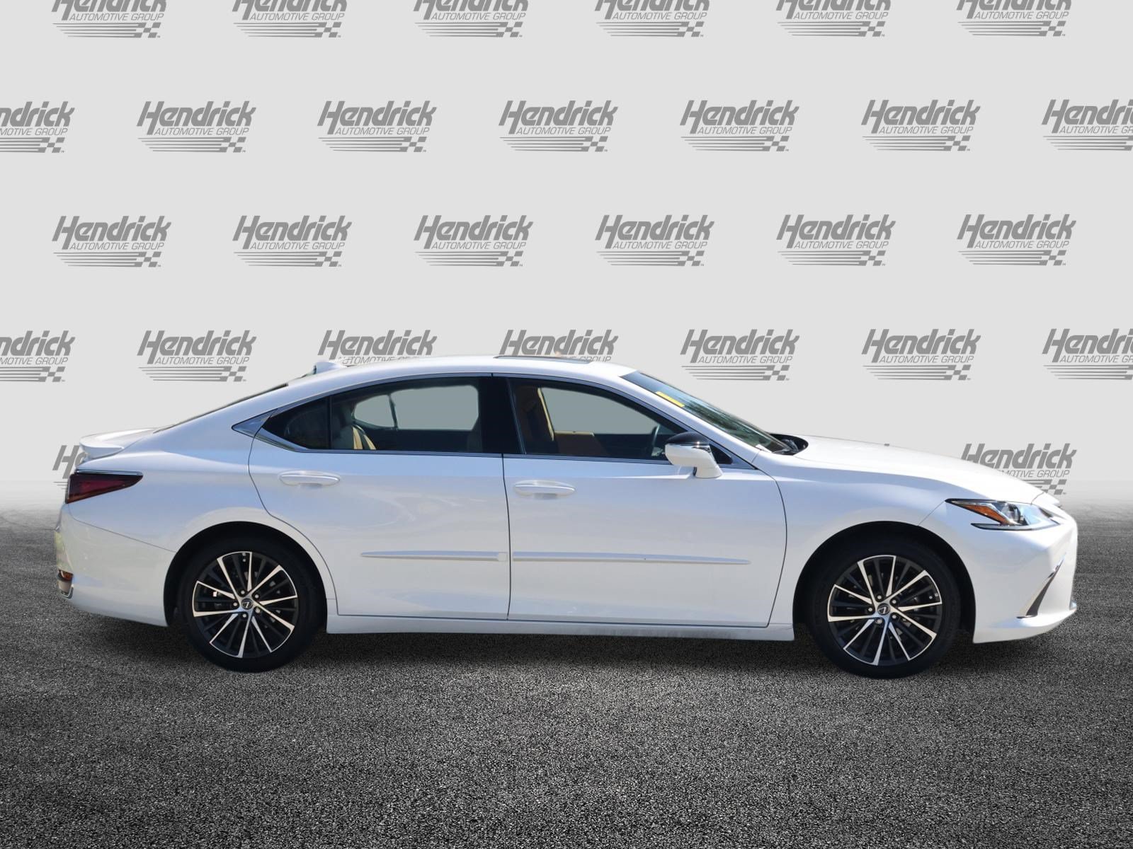 Certified 2025 Lexus ES 300h w/ Premium Package FWD image 10