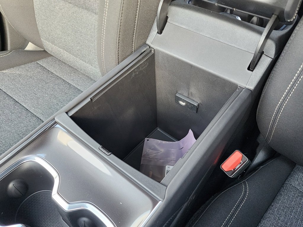 New 2026 GMC Acadia Elevation image 34