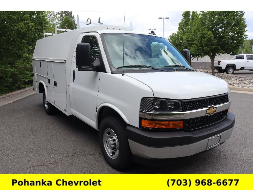 New 2026 Chevrolet Express 3500 w/ Power Convenience Package RWD video 1