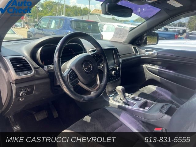 Used 2017 Jeep Grand Cherokee Altitude AWD/4WD image 5