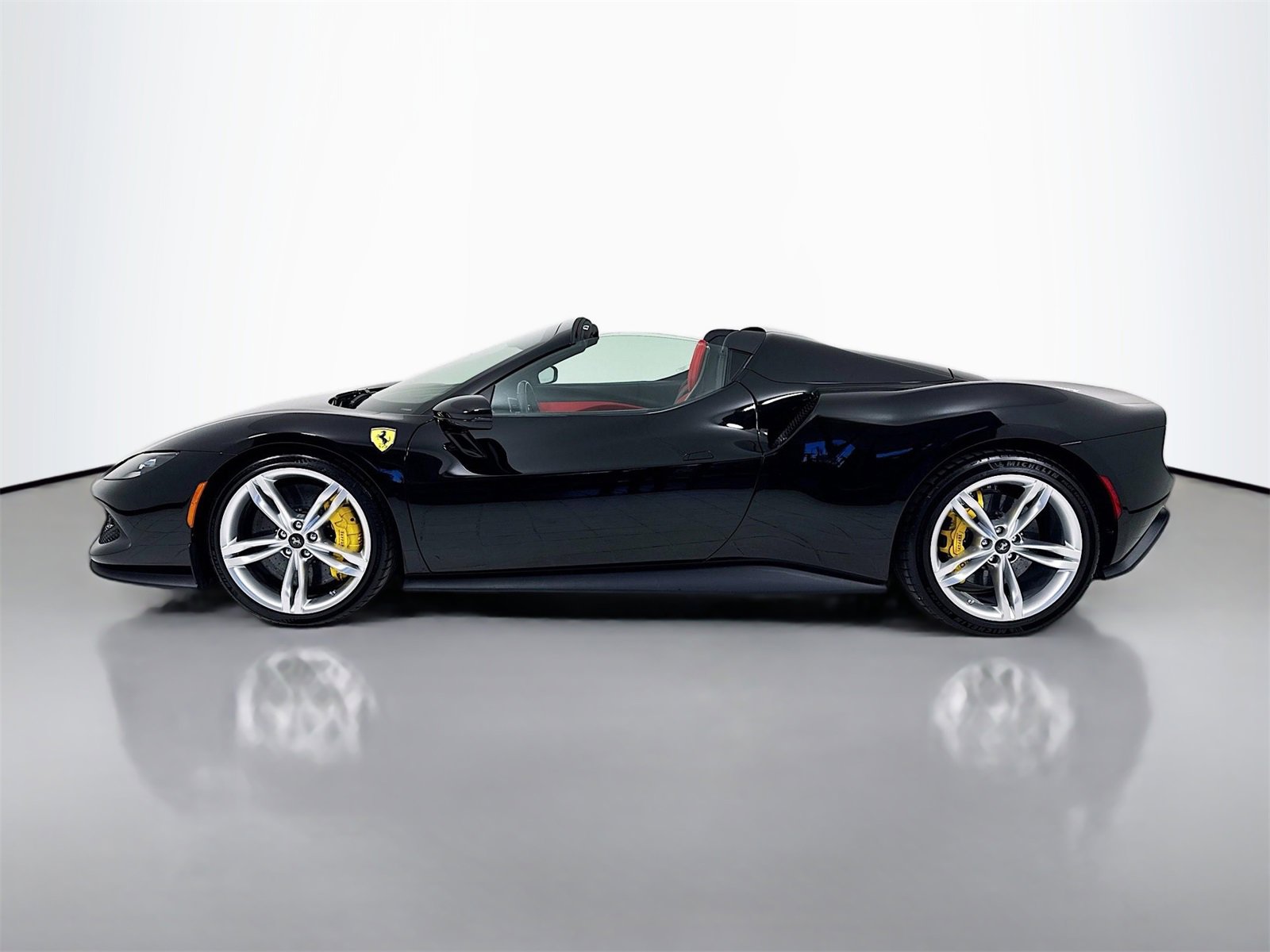 Used 2024 Ferrari 296 GTS image 4