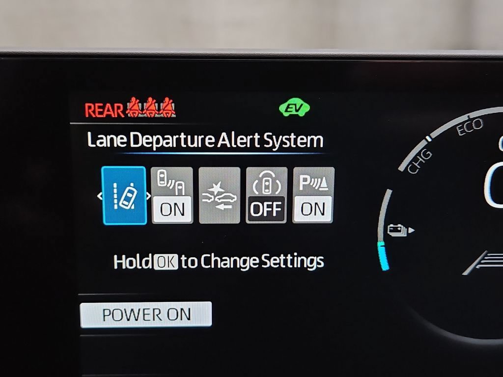 New 2026 Toyota Prius Plug-In Hybrid FWD image 18