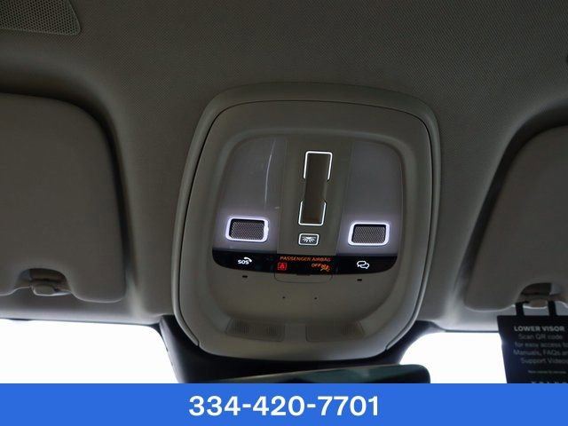 New 2024 Volvo XC60 T8 Plus w/ Climate Package image 25