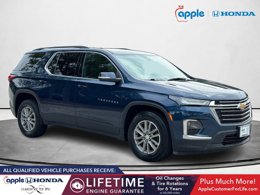 Used 2023 Chevrolet Traverse LT AWD/4WD image 1