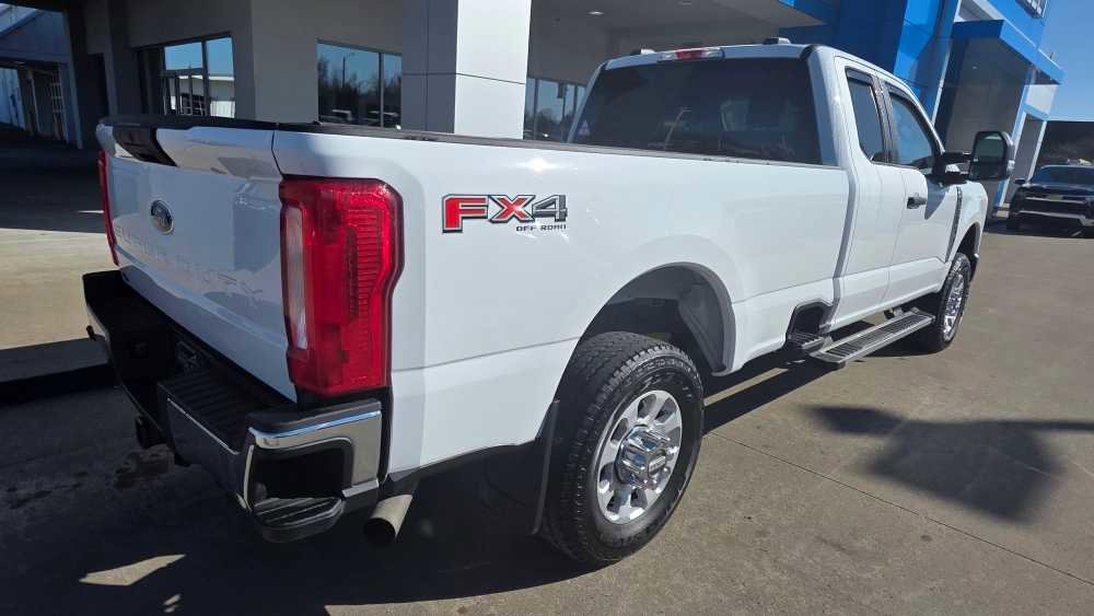 Used 2024 Ford F250 XLT w/ FX4 Off-Road Package image 8