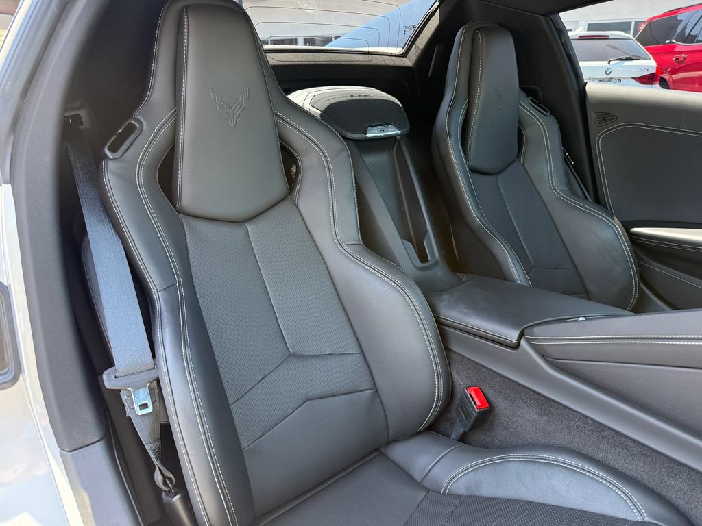 Used 2023 Chevrolet Corvette Stingray Convertible w/ Z51 Performance Package RWD image 22