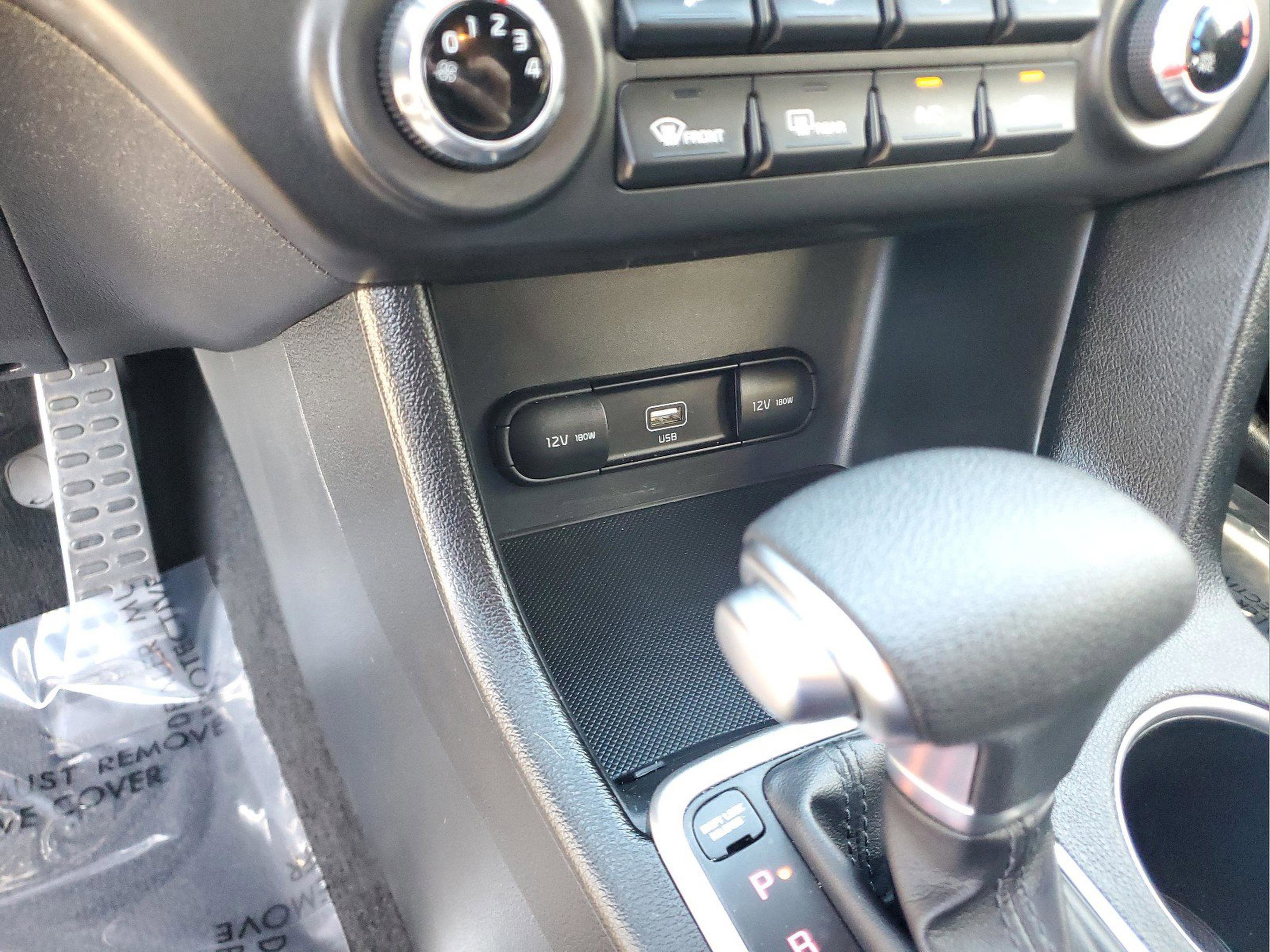 Used 2020 Kia Sportage S image 25