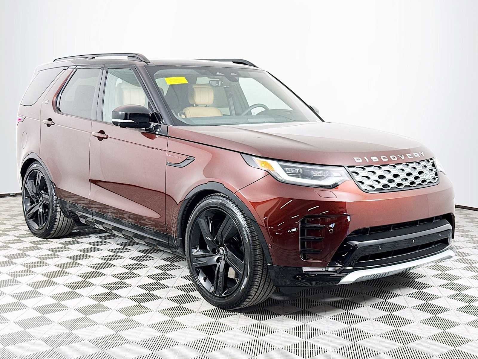 New 2026 Land Rover Discovery Limited Edition image 3