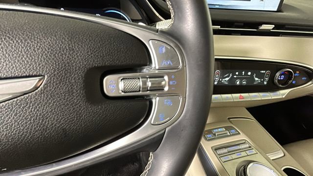 Used 2025 Genesis GV70 2.5T w/ Select Package AWD/4WD image 17