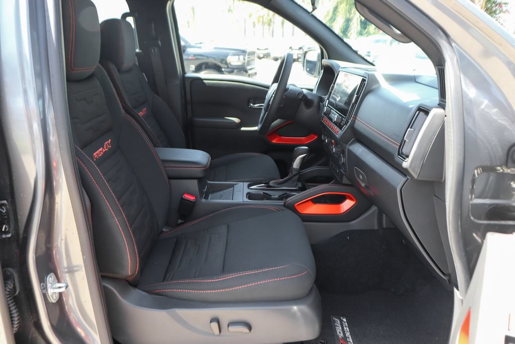 Used 2025 Nissan Frontier PRO-4X w/ Pro Convenience Package AWD/4WD image 42