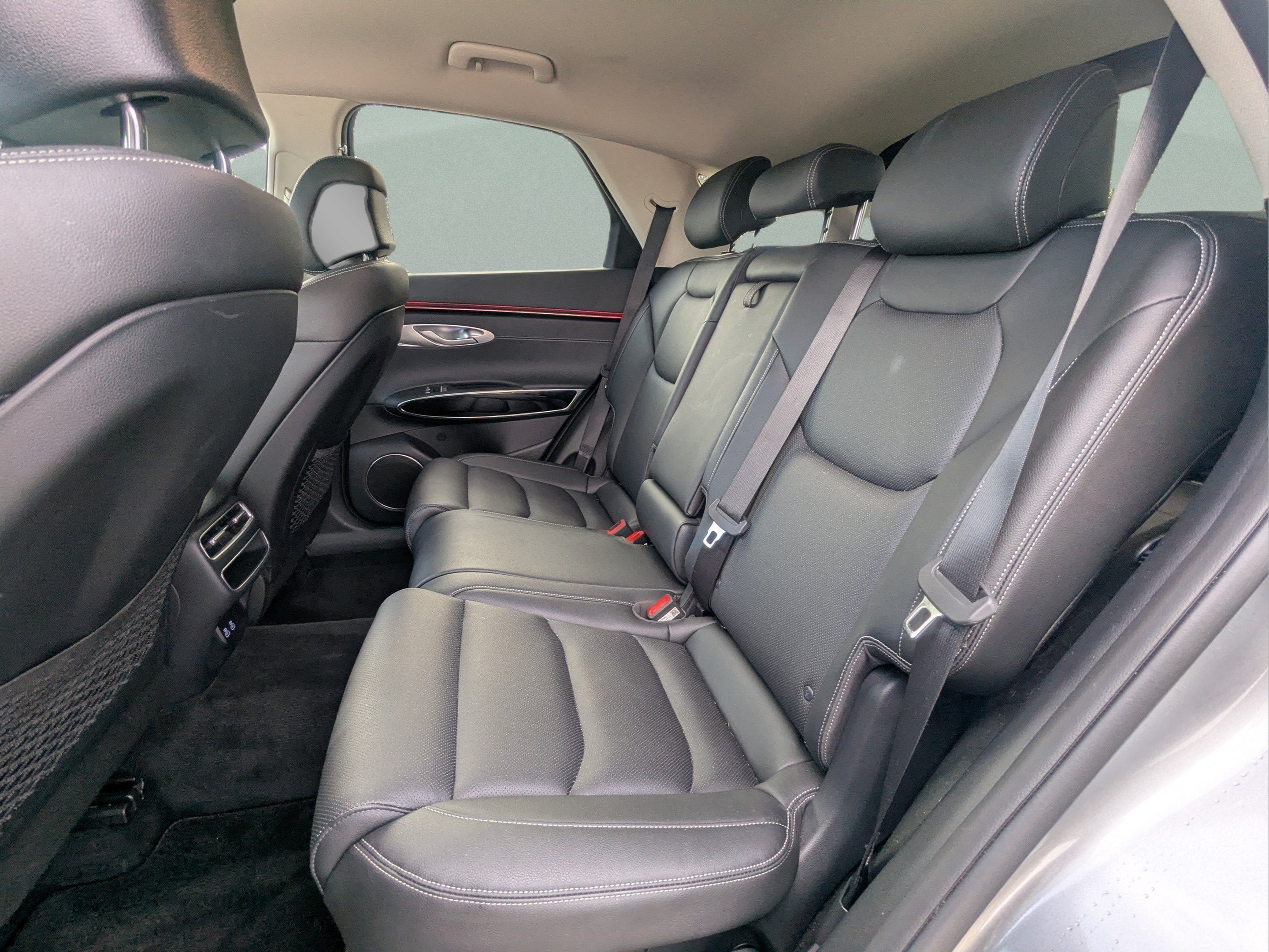 Used 2026 Genesis GV70 2.5T AWD/4WD image 11