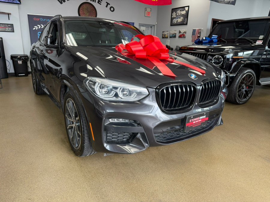 Used 2021 BMW X4 xDrive30i w/ Executive Package AWD/4WD image 3