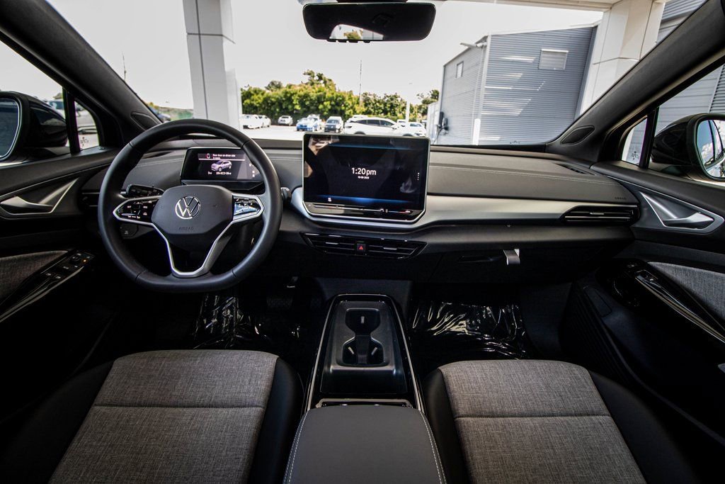 New 2025 Volkswagen ID.4 Pro RWD image 29