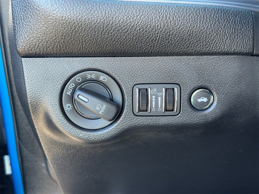 Used 2023 Dodge Challenger SXT w/ Blacktop Package image 20